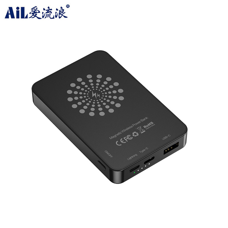 W001 Magnetic Suction Wireless Charge 6000 Mah Power Bank 